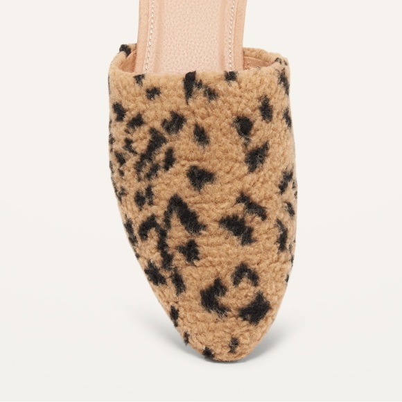 Leopard Sherpa Slides - Picture 3 of 4